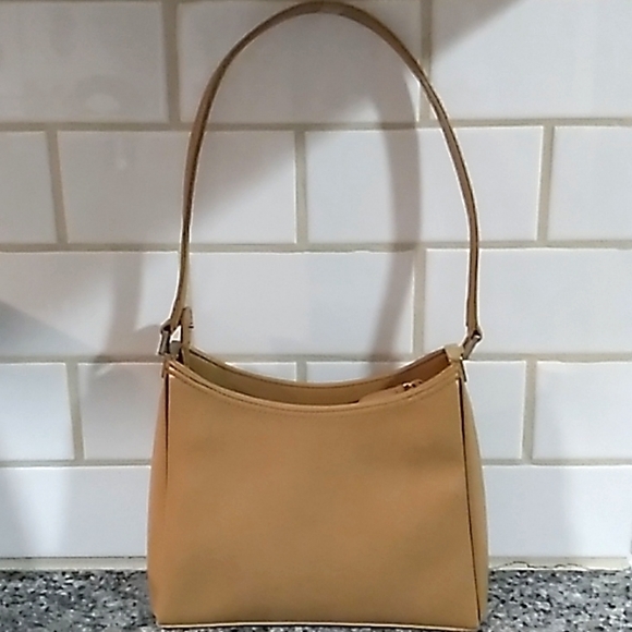 Liz Claiborne Handbags - Liz Claiborne Tan Shoulder Bag